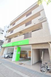 広島電鉄宇品線日赤病院前駅まで徒歩3分