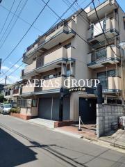 セザール川口