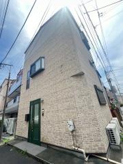 日暮里・舎人ライナー赤土小学校前駅まで徒歩4分