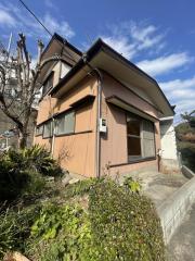 本牧町2-439 2階建て貸家