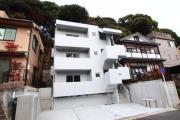 広島電鉄皆実線比治山橋駅まで徒歩3分