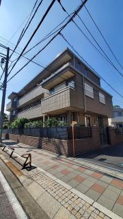 東急田園都市線駒沢大学駅まで徒歩11分