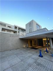 京王線芦花公園駅まで徒歩8分