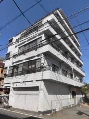 小田急江ノ島線鶴間駅まで徒歩4分