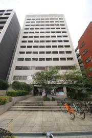 地下鉄長堀鶴見緑地線長堀橋駅まで徒歩4分