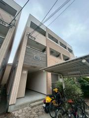 ＪＲ阪和線鳳駅まで徒歩13分