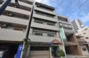 広島電鉄宇品線日赤病院前駅まで徒歩10分