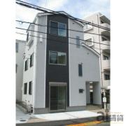 京王線府中駅まで徒歩18分