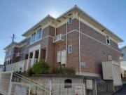 エレガント ヒルズ