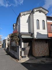 朝日が丘一丁目貸家