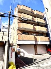 近鉄大阪線近鉄八尾駅まで徒歩2分