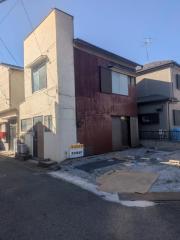 栄町3丁目147貸家