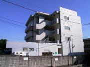 小田急小田原線鶴川駅まで徒歩11分