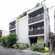 東京メトロ日比谷線広尾駅まで徒歩8分