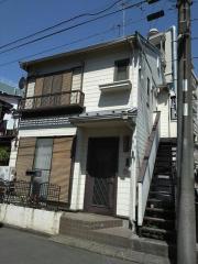 小田急小田原線読売ランド前駅まで徒歩2分