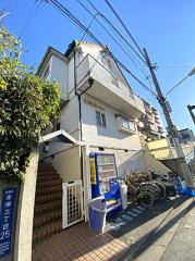 エレガンスタキザワ