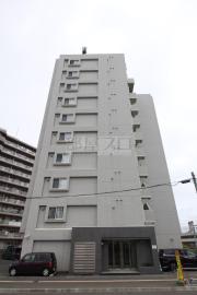 ＪＲ函館本線苗穂駅まで徒歩3分