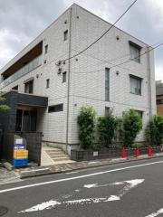 サングラドネージュ
