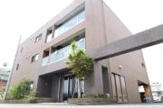 京王線仙川駅までバス約15分 徒歩5分