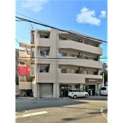西鉄天神大牟田線西鉄平尾駅まで徒歩8分