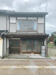 伏木本町戸建て