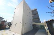 TRICERA COURT