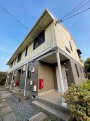 ブルーライン仲町台駅まで徒歩13分