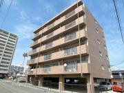 ウベマンション