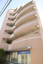 京王線調布駅まで徒歩8分