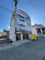 大町1644-3 3階