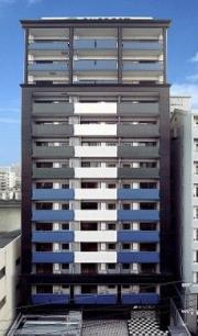 地下鉄七隈線渡辺通駅まで徒歩8分