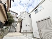 ＪＲ総武本線四街道駅までバス約9分 徒歩2分