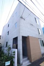 京王線仙川駅まで徒歩13分
