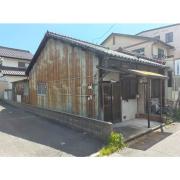 靖国町1丁目貸家