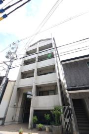 EM S COURT