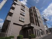 近鉄難波・奈良線富雄駅まで徒歩5分