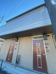 ブルーライン仲町台駅まで徒歩21分