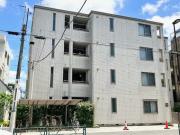 Eos Court