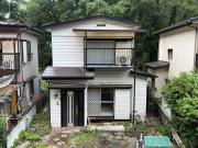 ＪＲ中央線高尾駅までバス約18分 徒歩4分