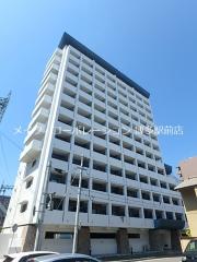 西鉄天神大牟田線薬院駅まで徒歩8分
