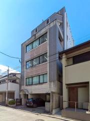 ＪＲ鹿児島本線吉塚駅まで徒歩6分