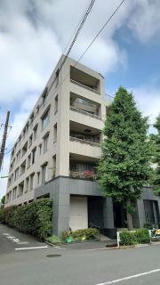 東急大井町線尾山台駅まで徒歩9分