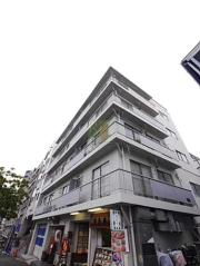 都営新宿線曙橋駅まで徒歩3分