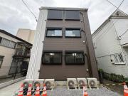 ブルーライン蒔田駅まで徒歩4分