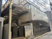 中村ホームズ