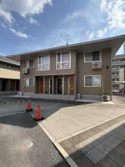 COZY COURT B棟