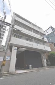 地下鉄七隈線渡辺通駅まで徒歩9分