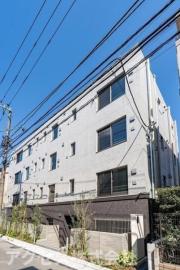 東京メトロ丸ノ内線中野坂上駅まで徒歩4分