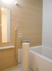 都営大江戸線西新宿五丁目駅まで徒歩10分