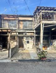 寝屋川市黒原橘町24-5 2階建テラス